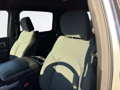 2022 RAM 1500 Big Horn Crew Cab 4x4 5'7" Box