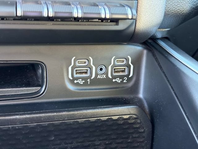 2022 RAM 1500 Big Horn Crew Cab 4x4 5'7" Box