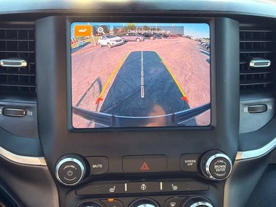 2022 RAM 1500 Big Horn Crew Cab 4x4 5'7" Box