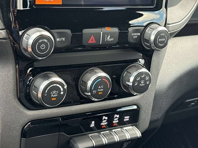 2026 RAM 1500 Warlock Crew Cab 4x4 5'7" Box