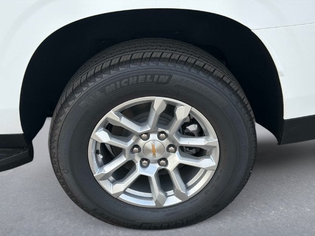 2026 Chevrolet Suburban LS - Photo 10