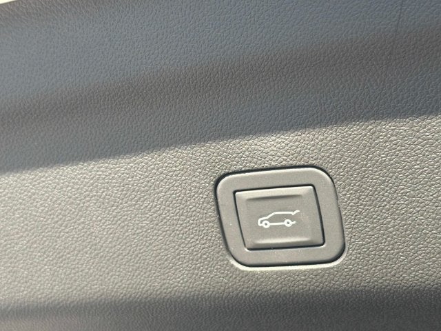 2027 Chevrolet Tahoe Z71 - Photo 14