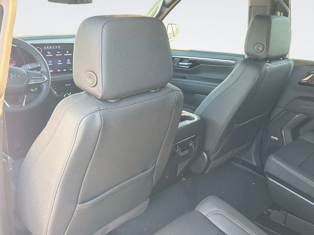 2027 Chevrolet Tahoe Z71 - Photo 21