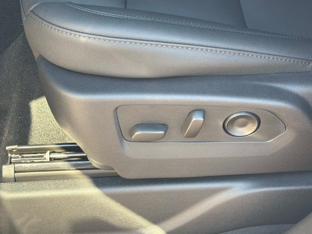 2027 Chevrolet Tahoe Z71 - Photo 27