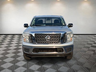 2017 Nissan TITAN SV