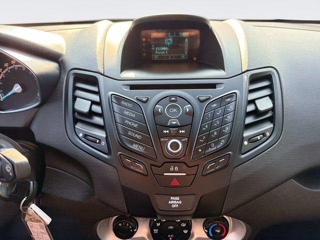 2015 Ford Fiesta SE