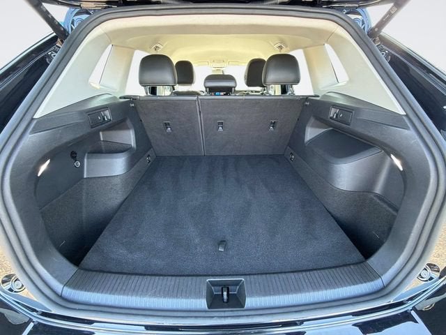 2025 Volkswagen Tiguan SE