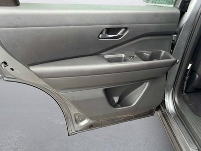 2024 Nissan Pathfinder SV FWD