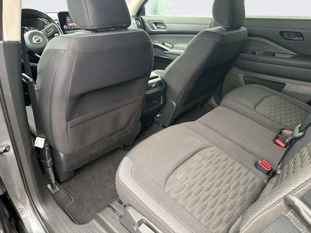 2024 Nissan Pathfinder SV FWD