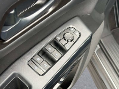 2024 Nissan Pathfinder SV FWD