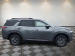 2024 Nissan Pathfinder SV FWD