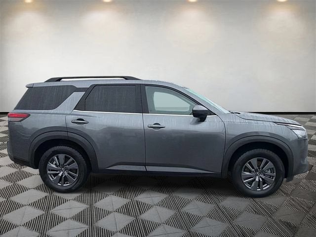 2024 Nissan Pathfinder SV FWD
