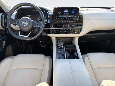2024 Nissan Pathfinder SL FWD