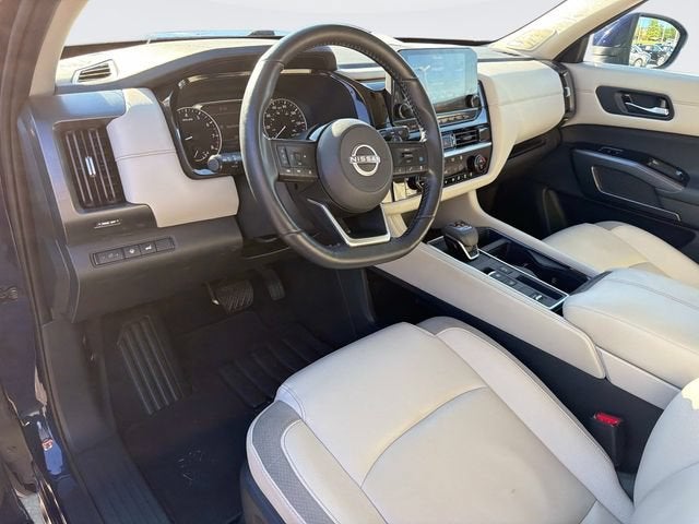2024 Nissan Pathfinder SL FWD