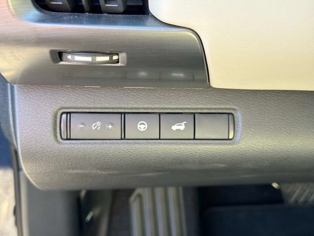 2024 Nissan Pathfinder SL FWD