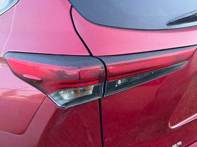 2025 Toyota Highlander LE