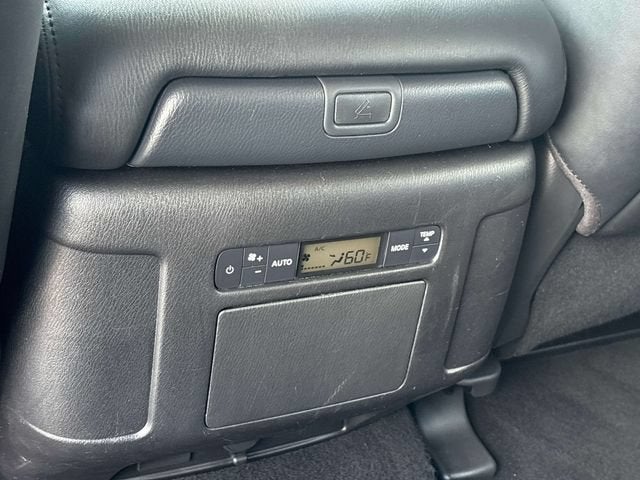 2024 Nissan Armada SV