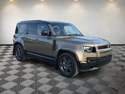 2025 Land Rover Defender X-Dynamic SE
